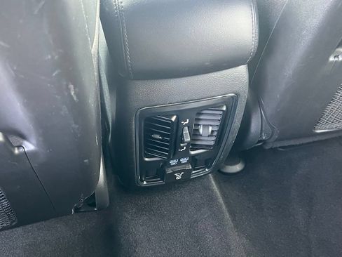 Used 2021 Jeep Grand Cherokee Limited w/ Sun & Sound Group AWD/4WD image 16