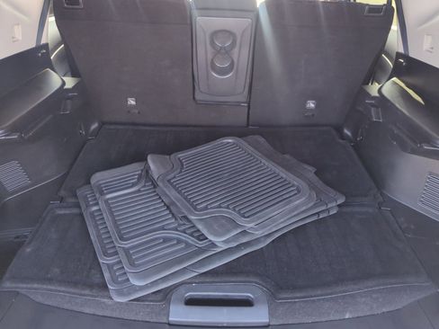 Used 2018 Nissan Rogue S image 30