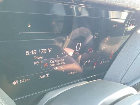 Certified 2025 GMC Yukon Denali AWD/4WD image 32