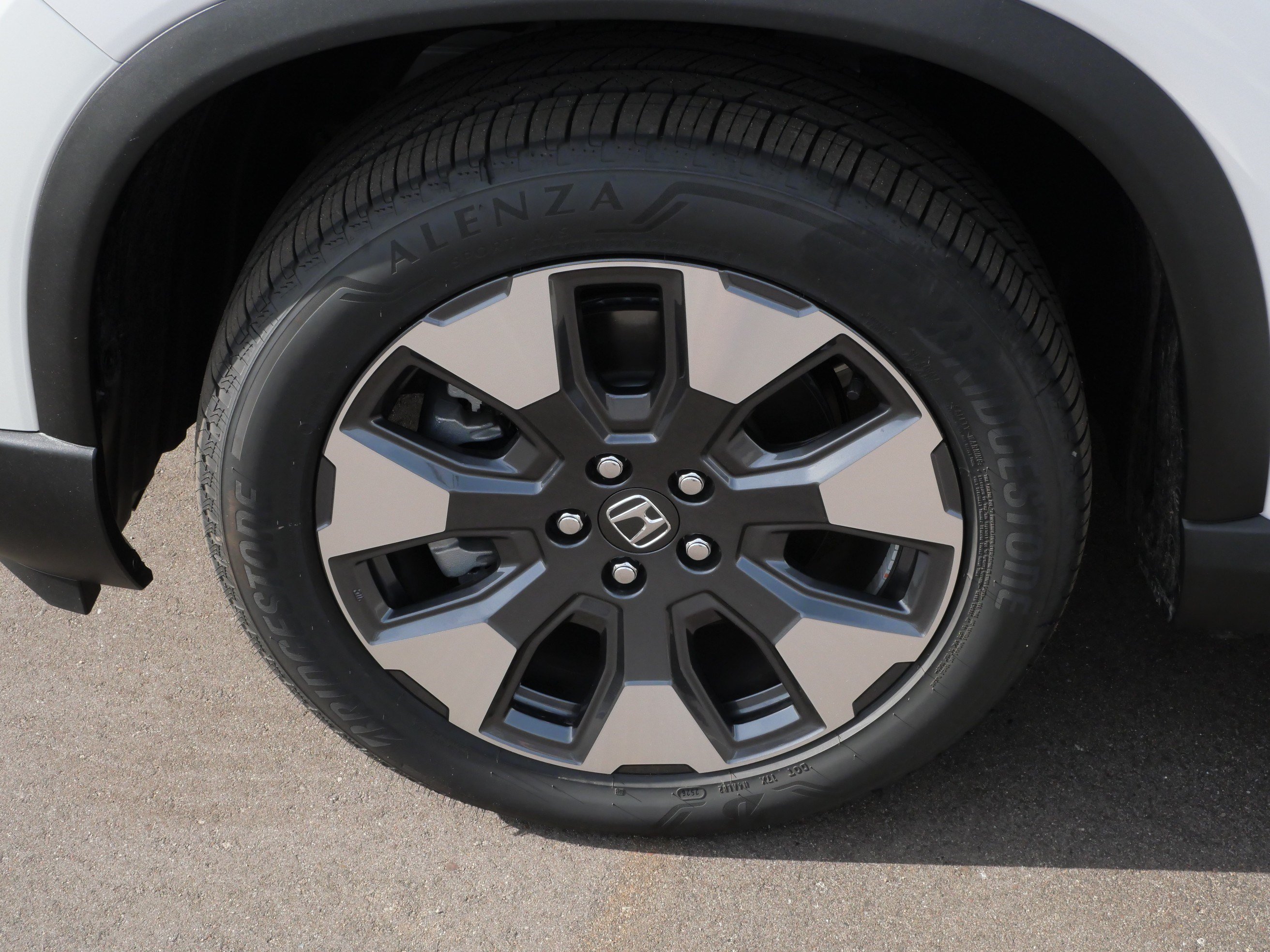 Used 2026 Honda Pilot Elite image 15