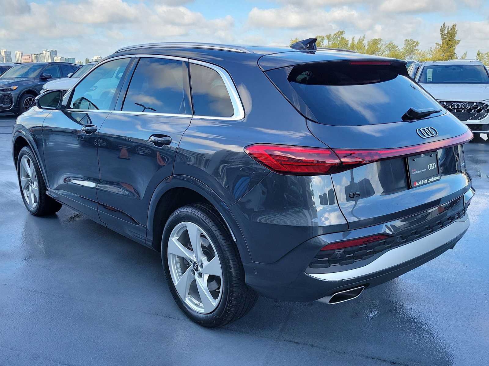Certified 2025 Audi Q5 Premium Plus w/ Premium Plus AWD/4WD image 4