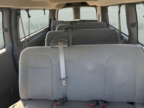 Used 2025 Chevrolet Express 3500 LT w/ LT Preferred Equipment Group RWD image 11
