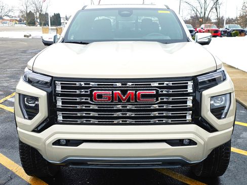 New 2026 GMC Canyon Denali image 2