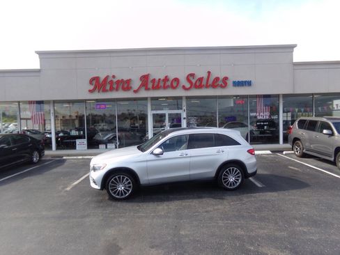 Used 2016 Mercedes-Benz GLC 300 image 2