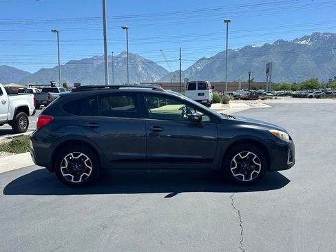 Used 2016 Subaru Crosstrek 2.0i Limited AWD/4WD image 8