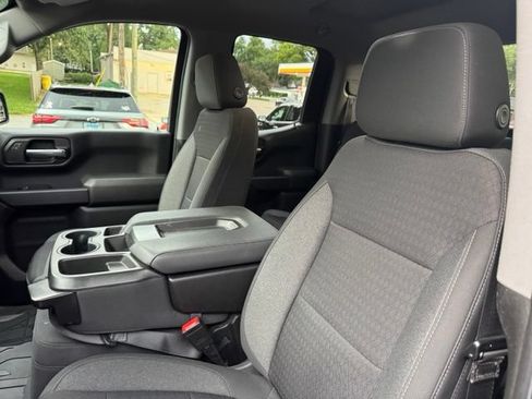 Used 2022 Chevrolet Silverado 1500 Custom w/ Safety Confidence Package AWD/4WD image 10