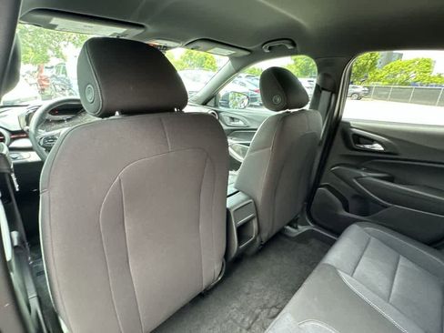 Used 2024 Chevrolet Trax RS FWD image 15