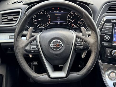 Used 2017 Nissan Maxima SR FWD image 14