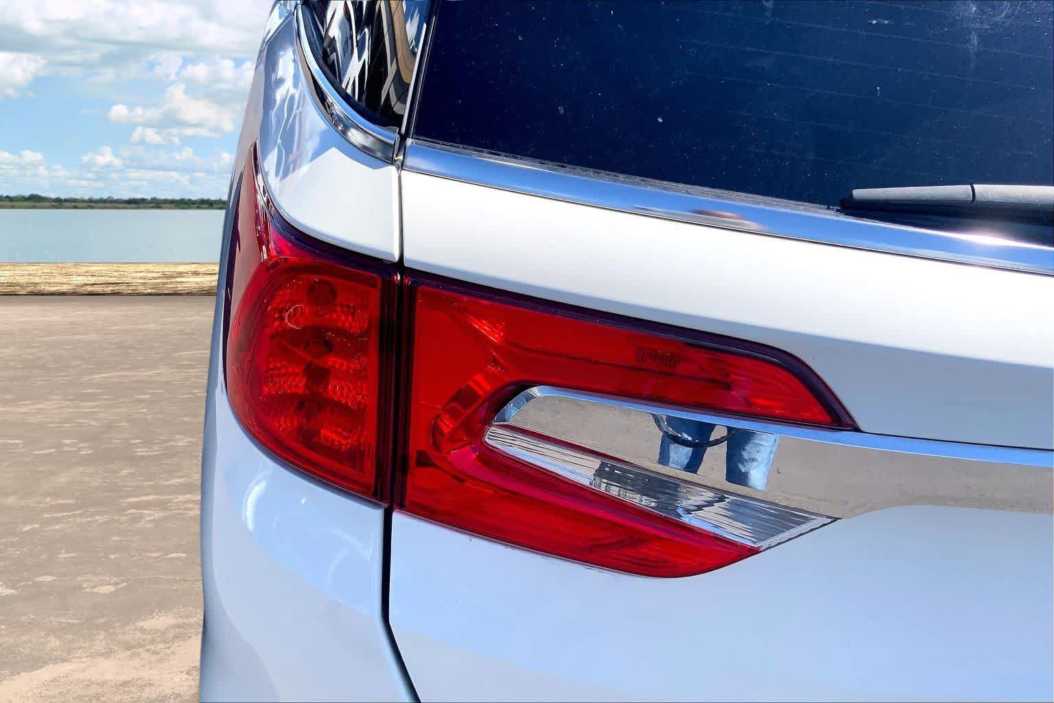 Used 2019 Honda Odyssey EX-L image 32