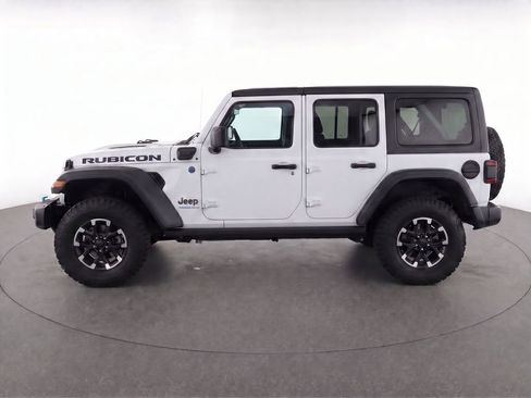 Used 2025 Jeep Wrangler Unlimited Rubicon 4xe w/ Convenience Group AWD/4WD image 6