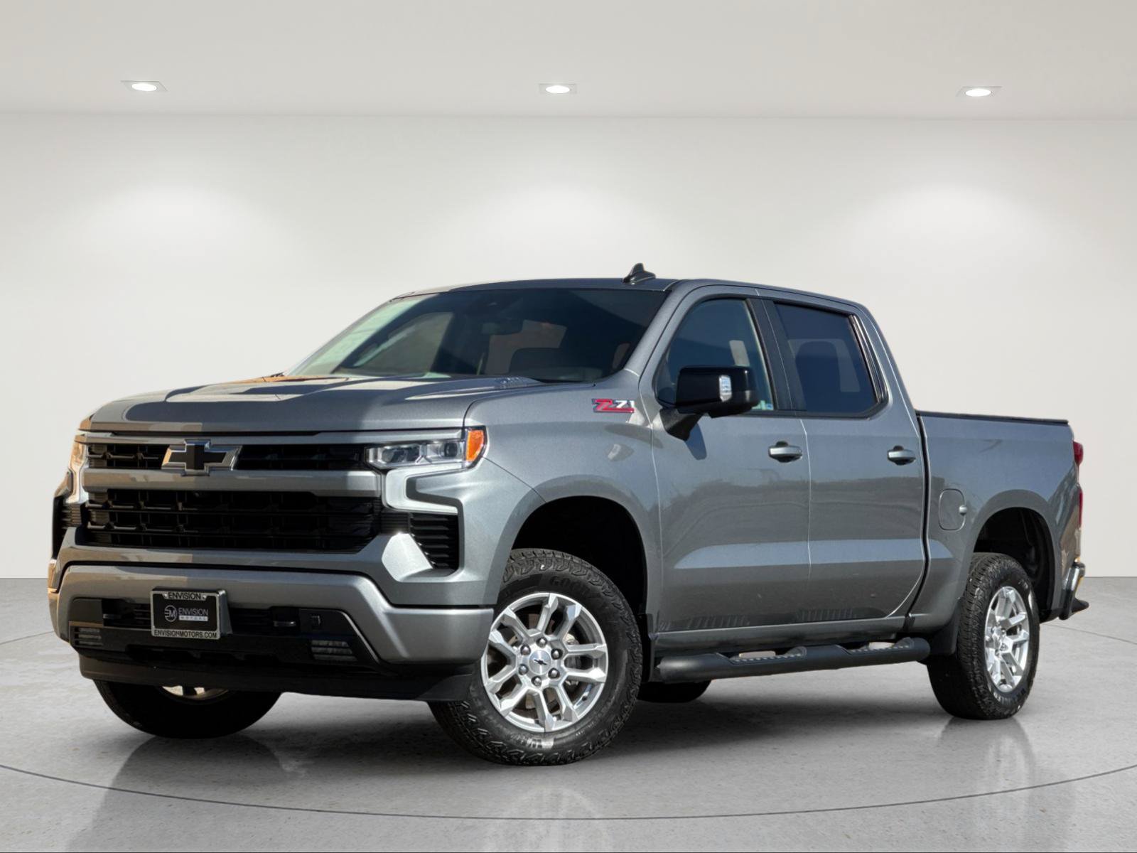Used 2023 Chevrolet Silverado 1500 RST w/ Convenience Package II AWD/4WD image 2
