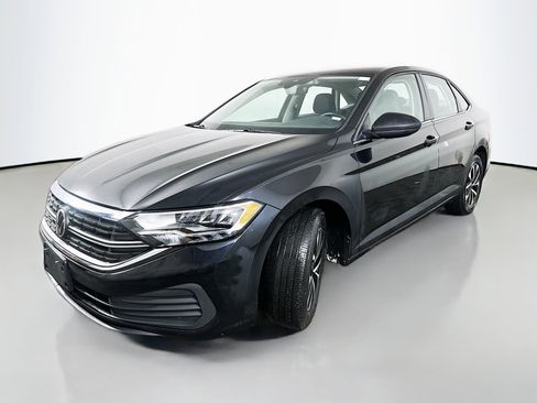 Used 2024 Volkswagen Jetta S image 3