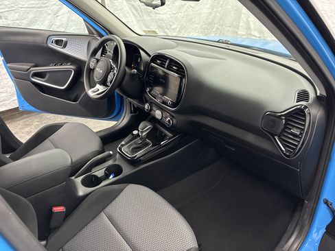 Certified 2023 Kia Soul S FWD image 15