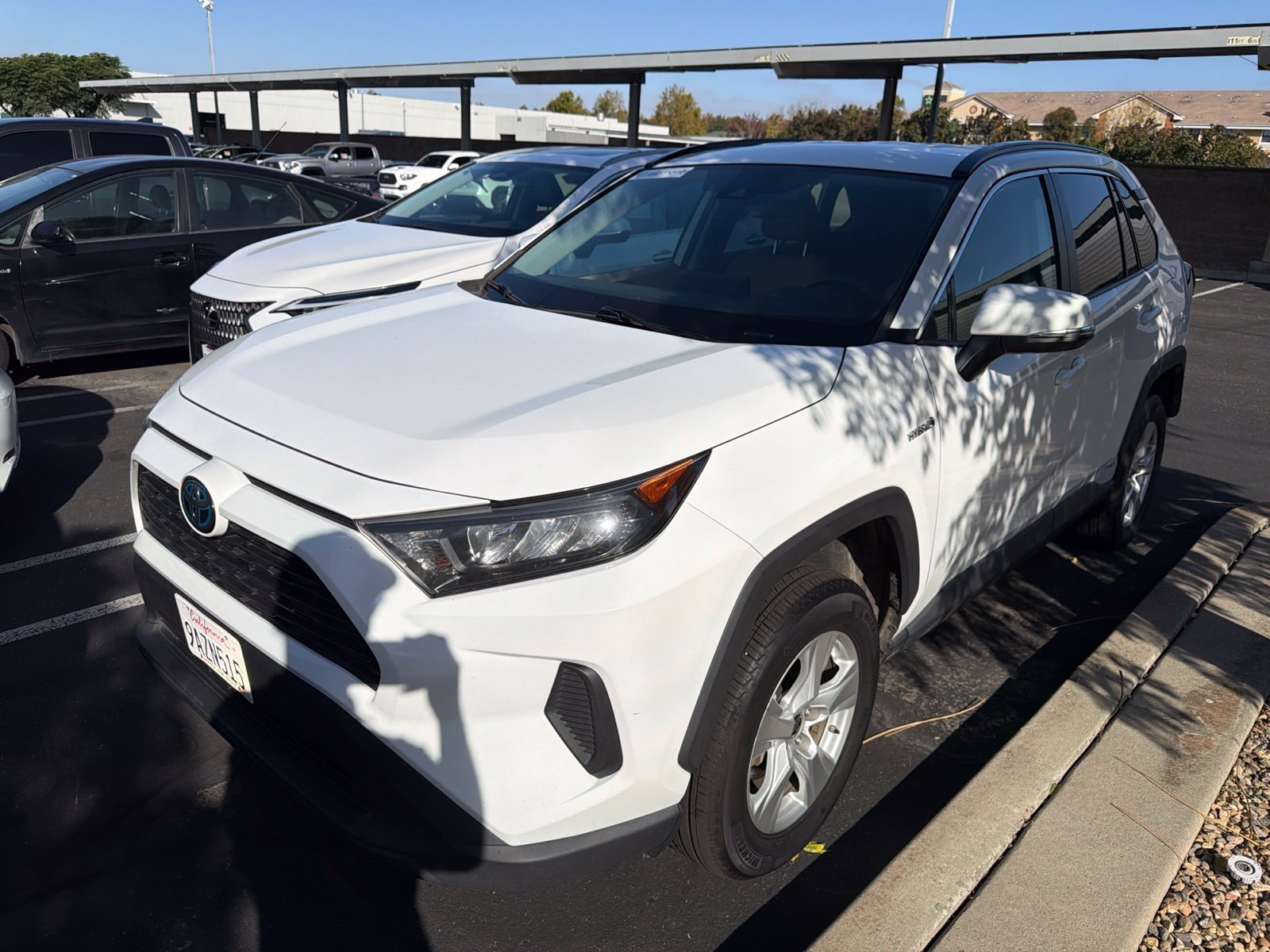 Certified 2021 Toyota RAV4 LE AWD/4WD image 3
