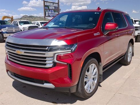 Used 2021 Chevrolet Tahoe High Country w/ Premium Package AWD/4WD image 2