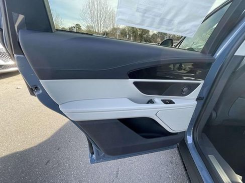 New 2026 Lincoln Nautilus Reserve image 9