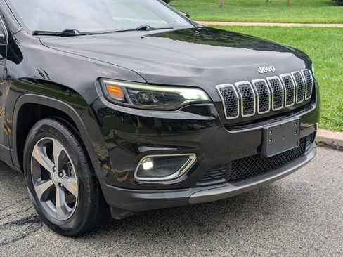 Used 2019 Jeep Cherokee Limited AWD/4WD image 13