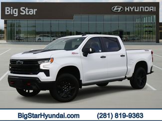 Used 2025 Chevrolet Silverado 1500 LT Trail Boss w/ LT Trail Boss Premium Package AWD/4WD video 1