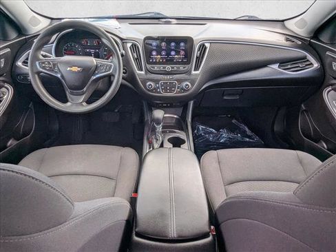 Used 2023 Chevrolet Malibu LT FWD image 16