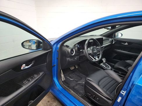 Used 2023 Kia Forte GT-Line w/ GT-Line Premium Package FWD image 11