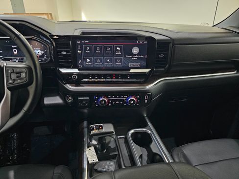 Used 2025 GMC Sierra 1500 SLT w/ SLT Premium Package AWD/4WD image 33