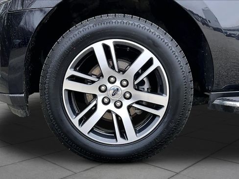 Used 2023 Ford Expedition Max Limited image 11