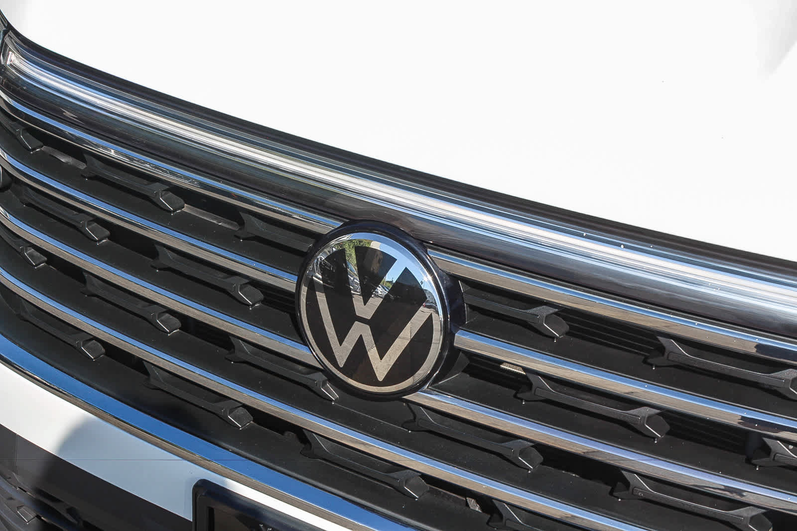 Used 2024 Volkswagen Atlas SE FWD image 11