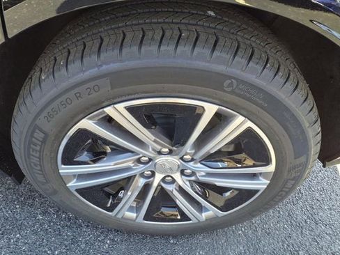 New 2025 Cadillac Lyriq Luxury image 12