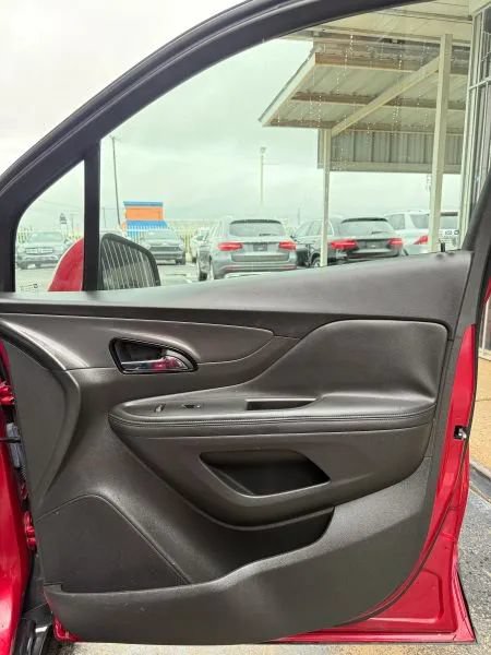 Used 2017 Buick Encore Essence w/ Experience Buick Package FWD image 23