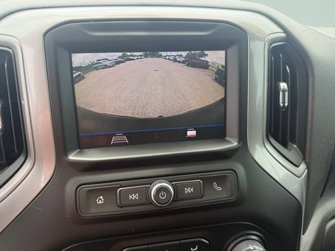 Used 2022 Chevrolet Silverado 1500 Custom w/ Safety Confidence Package RWD image 26