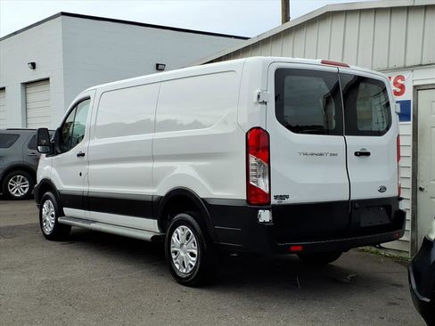 Used 2019 Ford Transit 250 130 Low Roof w/ Exterior Upgrade Package image 3