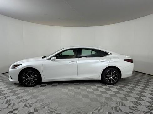 Used 2023 Lexus ES 250 w/ Premium Package AWD/4WD image 4