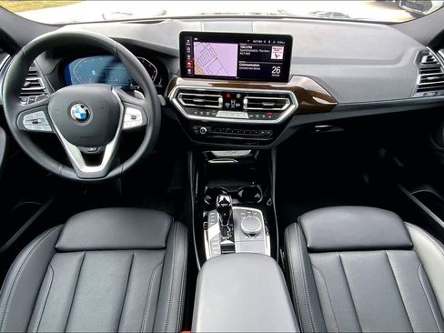Used 2024 BMW X4 xDrive30i image 16