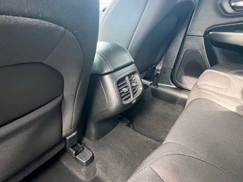 Used 2020 Jeep Cherokee Latitude image 24