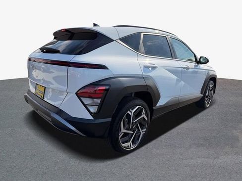 Used 2026 Hyundai Kona SEL Premium FWD image 3