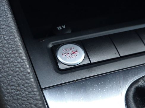 Used 2012 Volkswagen Jetta TDI FWD image 21