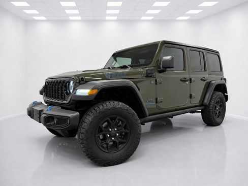 Used 2024 Jeep Wrangler Unlimited AWD/4WD image 5