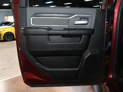 Used 2022 RAM 2500 Big Horn AWD/4WD image 45