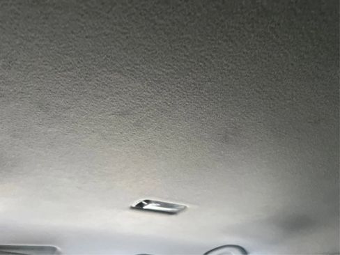 Used 2019 Nissan Kicks SV FWD image 13