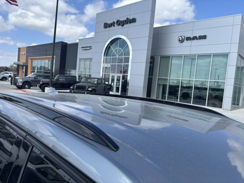 Used 2024 Chevrolet Blazer RS w/ Driver Confidence II Package image 7