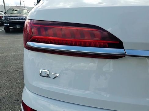 Used 2023 Audi Q7 3.0T Premium Plus image 4