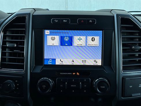 Used 2019 Ford F150 XLT w/ Equipment Group 302A Luxury image 31