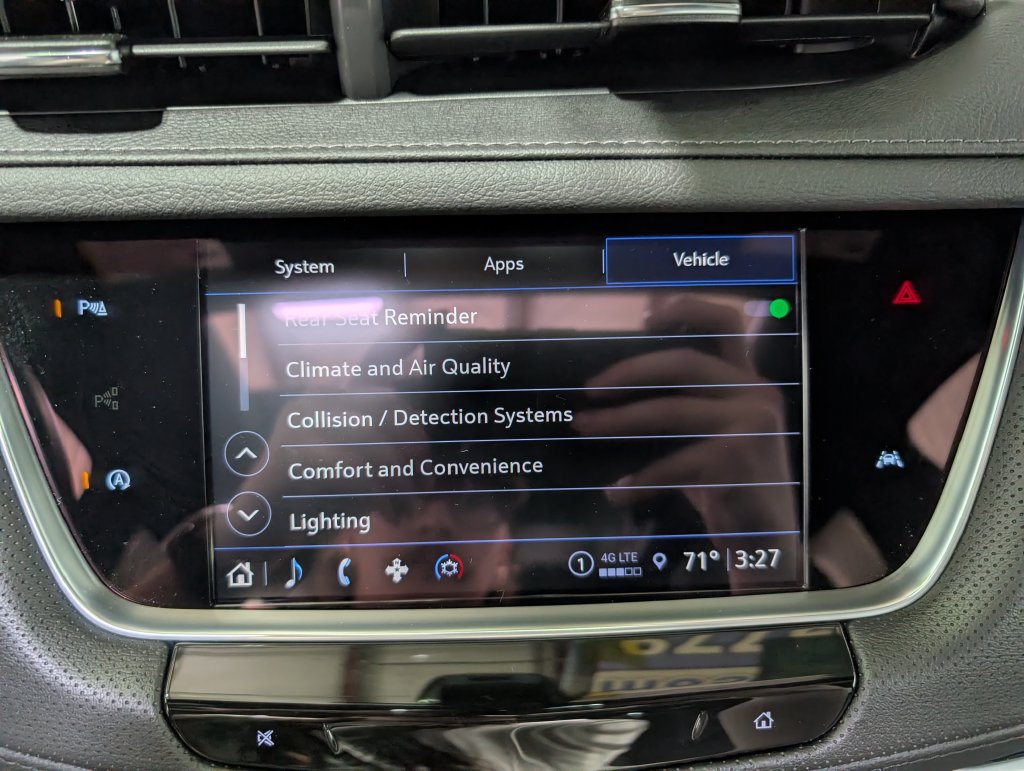 Used 2024 Cadillac XT6 Luxury w/ LPO, Floor Liner Package AWD/4WD image 21