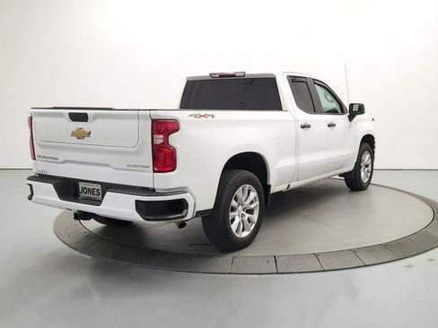 Used 2022 Chevrolet Silverado 1500 Custom AWD/4WD image 8
