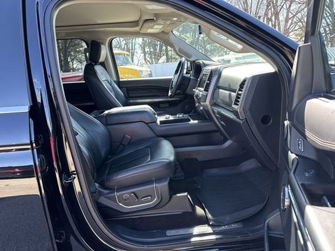 Used 2021 Ford Expedition Max Platinum image 29