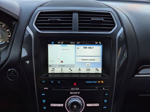 Used 2018 Ford Explorer Platinum AWD/4WD image 21