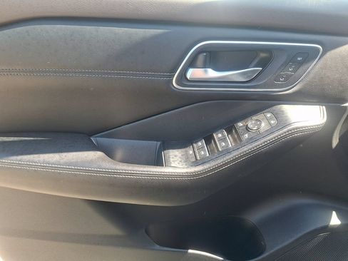 Certified 2021 Nissan Rogue Platinum AWD/4WD image 13