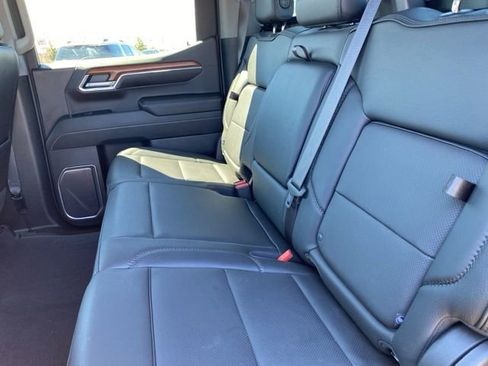 Used 2023 GMC Sierra 1500 Denali w/ Denali Reserve Package AWD/4WD image 29