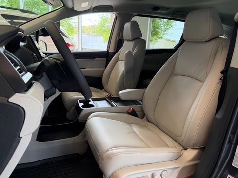 New 2026 Honda Odyssey EX-L image 4