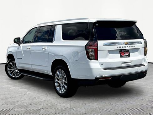 Used 2023 Chevrolet Suburban LS AWD/4WD image 4